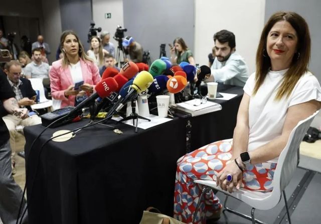 Manos Limpias también denuncia a Leire Díez por obstrucción a la justicia en la causa contra el hermano de Pedro Sánchez