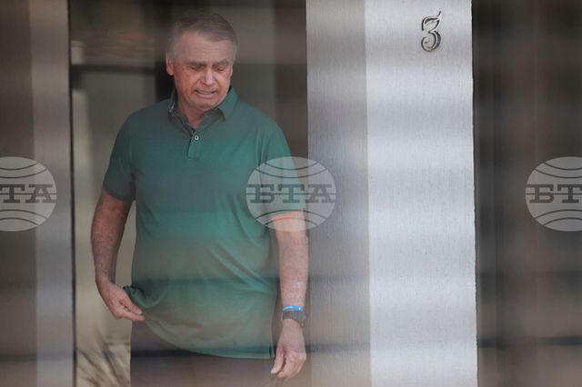 Върховният съдия Алешандри де Мораис разреши на бившия президент на Бразилия Жаир Болсонаро да отиде в болница за изследвания заради падане