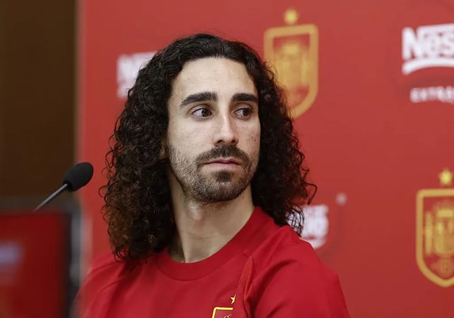 Cucurella: «Algunos jugadores llevamos dos veranos sin parar»