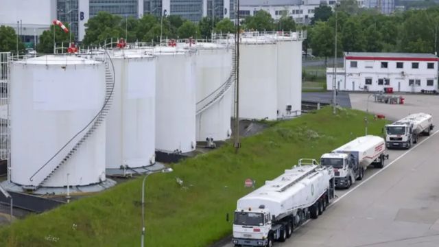 Moldova va crea stocuri de urgență de produse petroliere