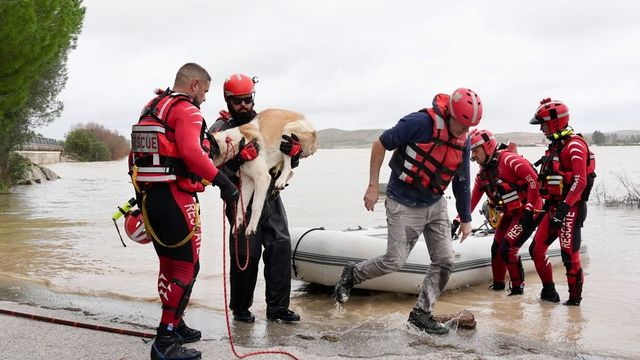 Desalojadas más de 3.000 personas de zonas inundables en Cádiz, Jaén y Málaga