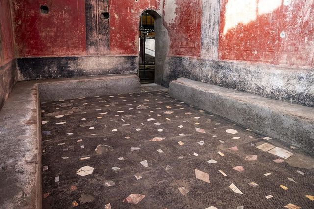 Nuova scoperta a Pompei, trovate terme private in una domus