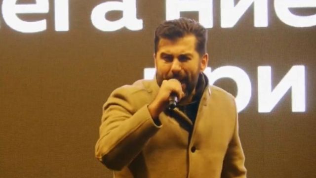 Повече емоции пред централата на ДПС