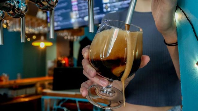 Revelion cu scumpiri la pompă. Prețurile carburanților cresc de la 1 ianuarie 2026