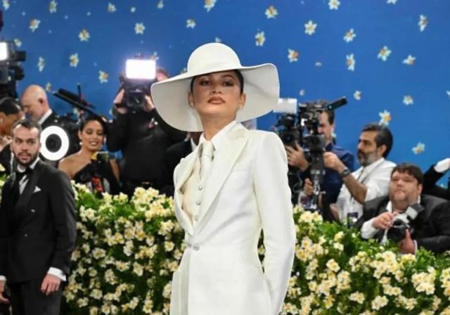 «La granadina Eugenia de Montijo fue la primera gran 'influencer' global»