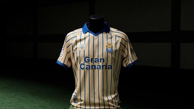 El Dépor presenta su camiseta retro inspirada en la temporada 87-88