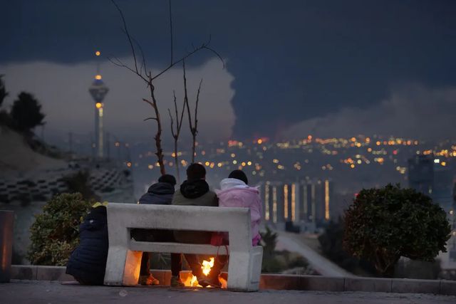 SUA și Iranul negociază un armistițiu de 45 de zile, în timp ce Donald Trump amenință cu atacuri asupra infrastructurii critice