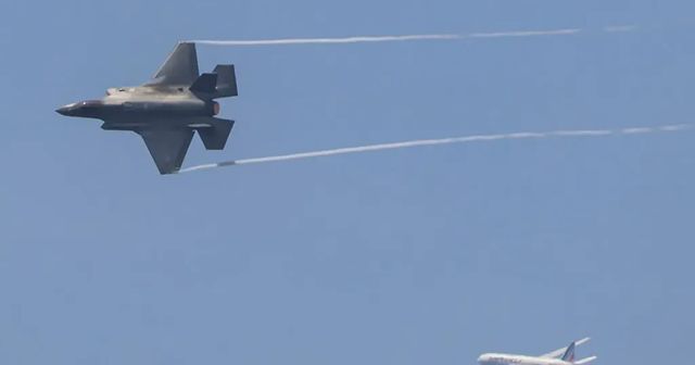 ++ Caccia Nato intercettano 5 jet russi vicino alla Danimarca ++