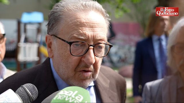 Milano, 33enne aggredito mentre strappava i manifesti per Ramelli