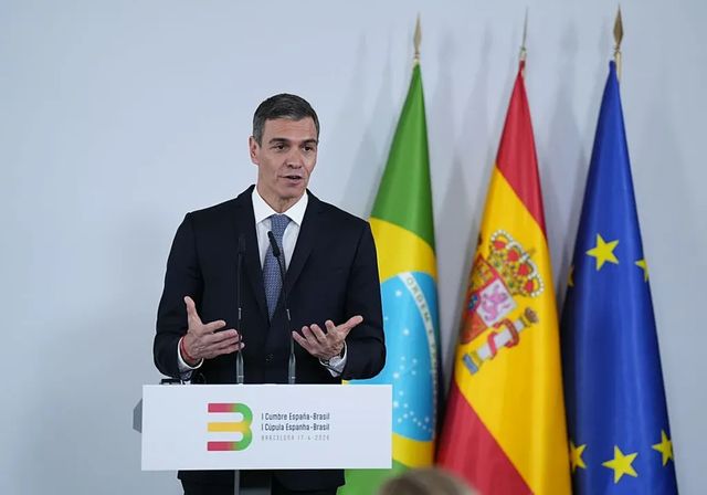 Sánchez dice que ofreció a Corina Machado reunirse pero que «no ha habido ocasión»