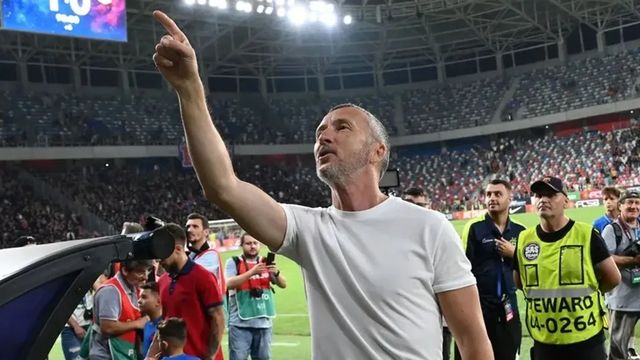 Reacția lui Dan Petrescu după ce Mihai Stoica i-a cerut să tacă pentru că vorbește prostii și se face de râs