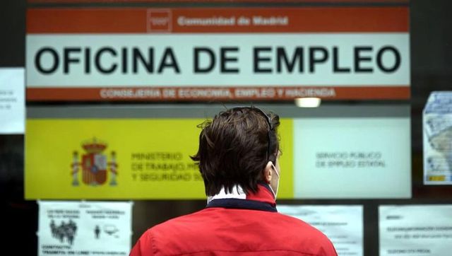 El desempleo baja en 534 personas en noviembre en Extremadura hasta los 72.233 desempleados