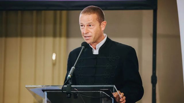 Orbán János Dénes nyílt levélben válaszolt Tarr Zoltánnak a vitatott pénz miatt