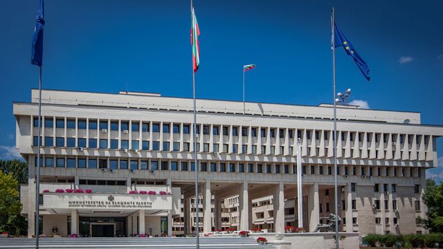 Президентът следи със загриженост ситуацията в Близкия изток