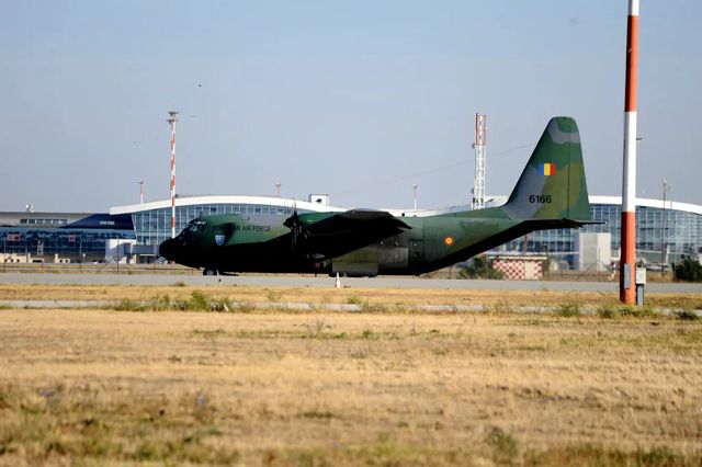 Aeronave Forțelor Aeriene Române au dus ajutoare în Armenia