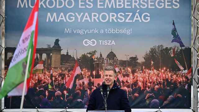 Magyar Péter megígérte, hogy kormányváltás esetén december 24-e munkaszüneti nap lesz