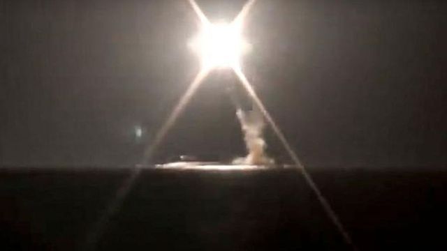 Rusia și-a testat în premieră racheta hipersonică Zirkon de pe un submarin