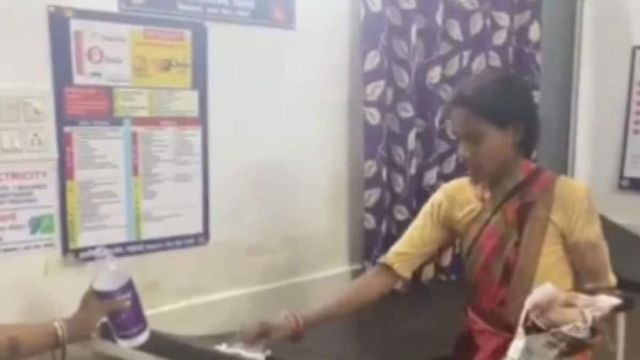 Madhya Pradesh Woman, 5-Month Pregnant, Made To Clean Hospital Bed On Which Husband Died