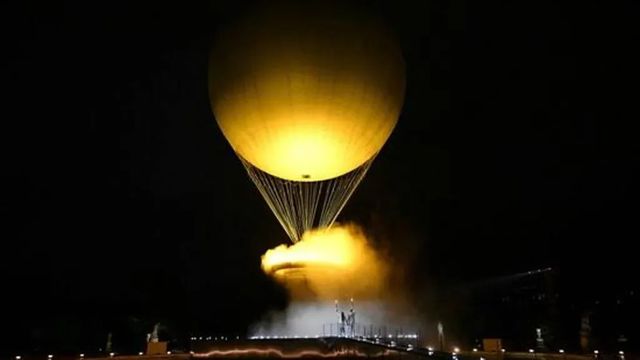 Se apaga el pebetero que iluminó con agua los Juegos Olímpicos de París