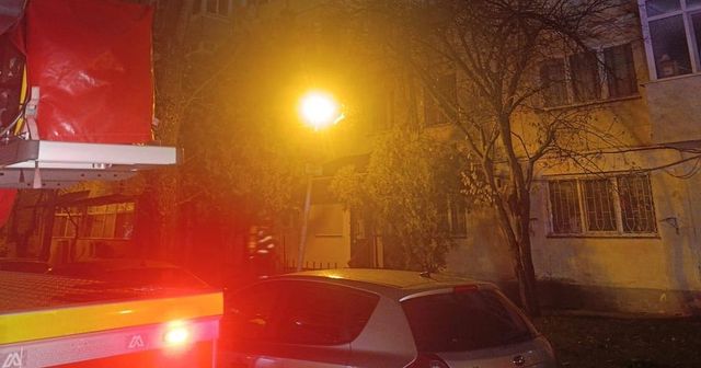 Explozie într-un apartament din Iași, din cauza unei butelii: un bărbat a suferit arsuri