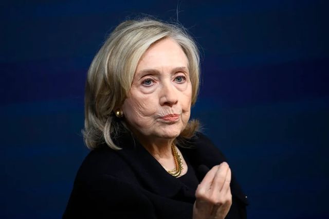 Hillary Clinton acuză administrația Trump de mușamalizarea dosarelor Epstein, într-un interviu BBC