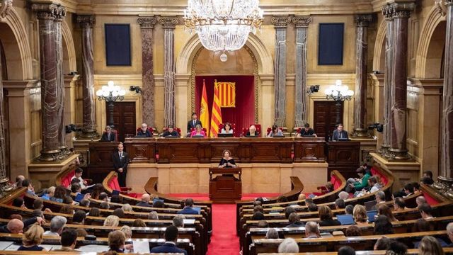 La Mesa de edad del Parlament admite el voto telemático de Puigdemont y Puig