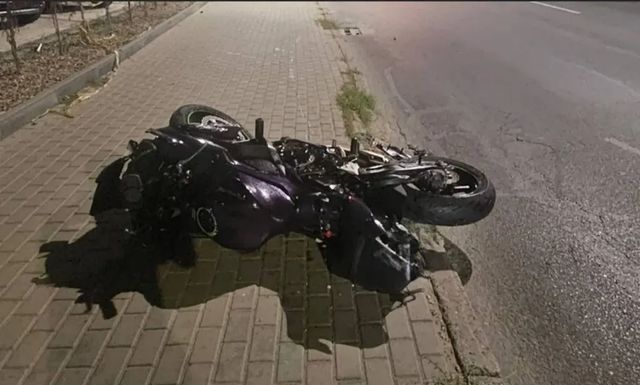 Un motociclist a murit în urma unui grav accident pe o stradă din Chișinău