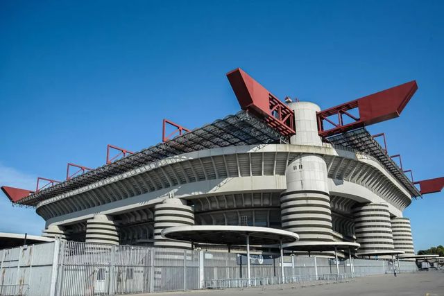 Giunta Comune di Milano approva delibera vendita San Siro