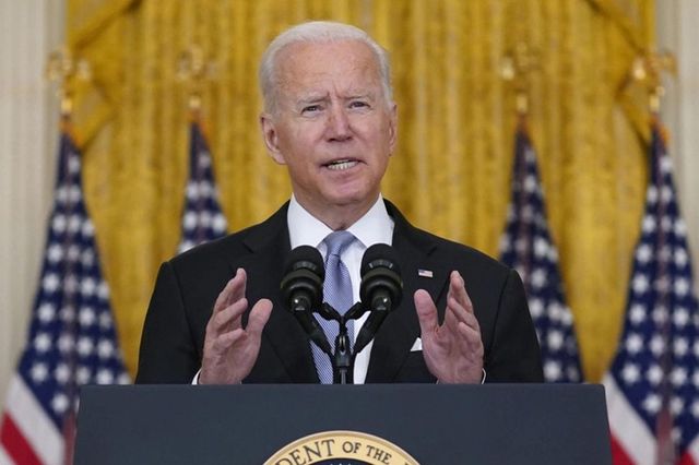 Bidenova rakovina se rozšířila a působí mu bolesti