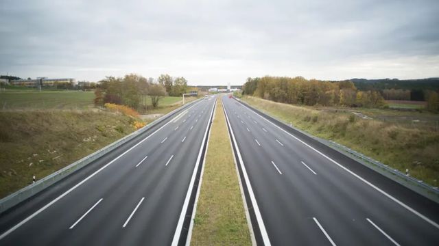 Na části D3 mohou řidiči zkušebně jezdit až 150 kilometrů v hodině
