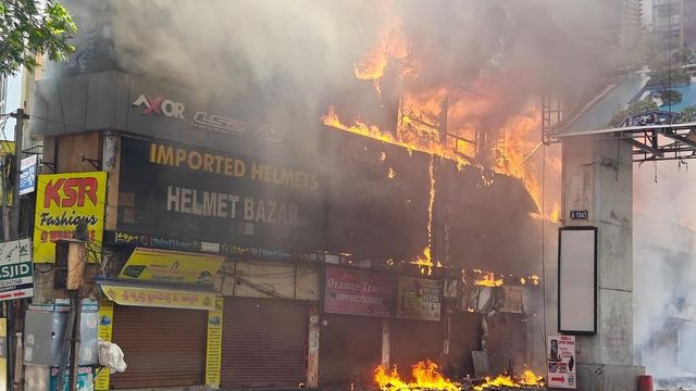 Massive fire breaks out at a shop in Hyderabad’s Ameerpet, no casualties reported so far