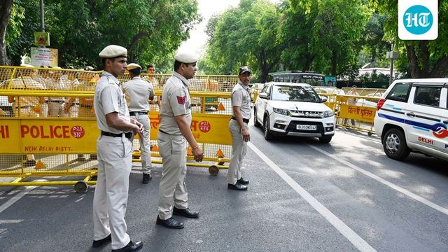 PM Modi Set To Visit BJP HQ After Bihar Election Results, NDA Leads Early Tally