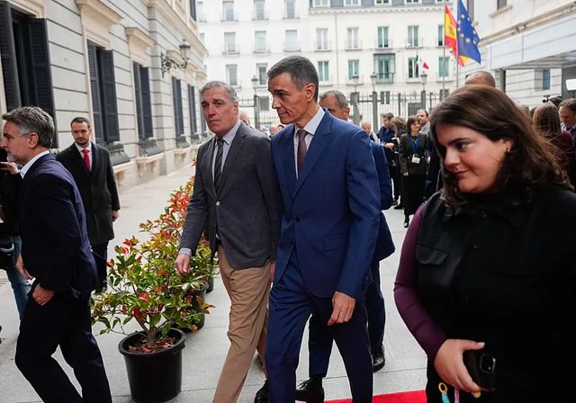 Salazar, otra piedra en el feminismo de Sánchez