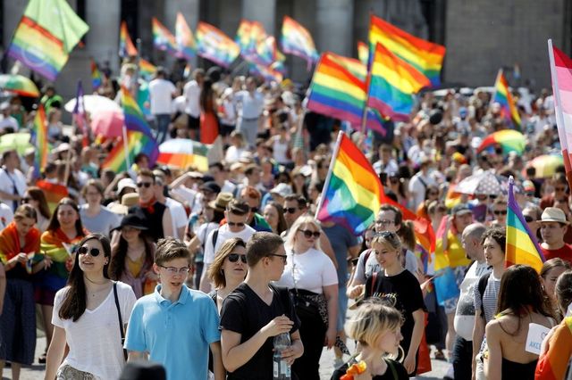 Nezletilý Čech je ve vazbě v souvislosti s přípravou útoku na Duhový Pride