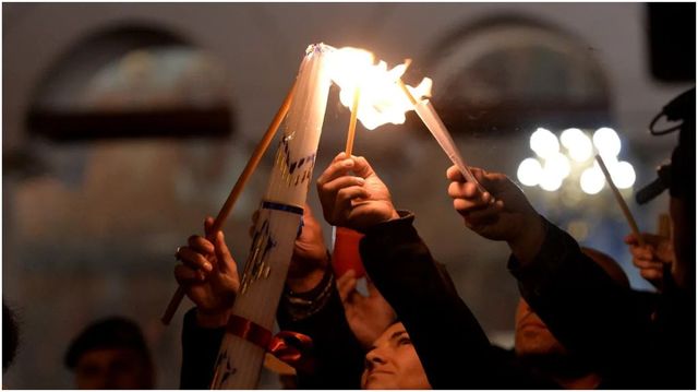 Moldovenii, îndemnați să respecte măsurile de siguranță la slujbele religioase din Noaptea Învierii