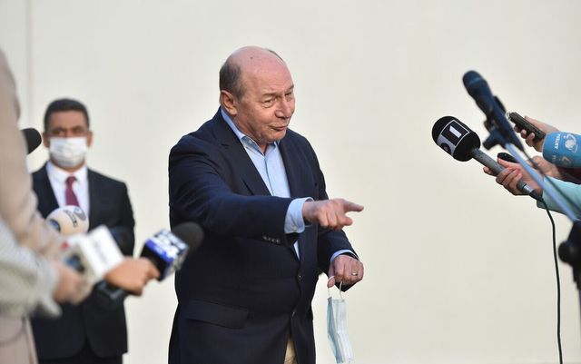 Traian Băsescu a fost AMENDAT pentru discriminare