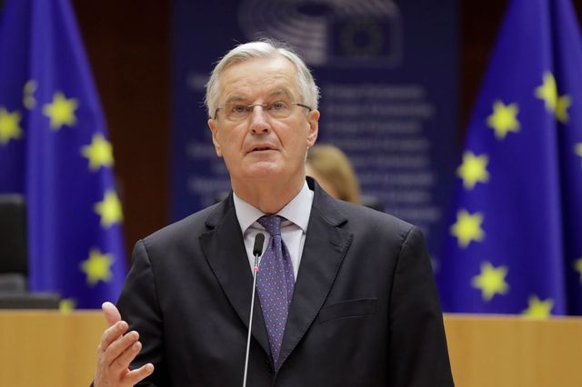 Macron nomina Michel Barnier nuovo premier della Francia