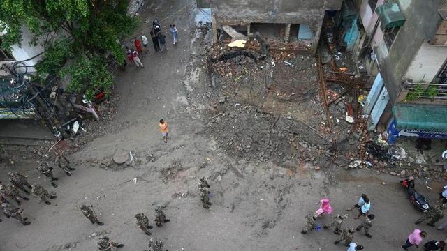 Death toll climbs to 3 in Rohini building collapse