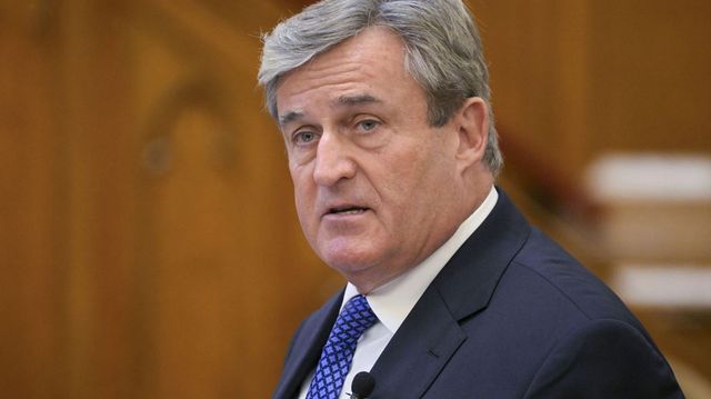 Felszólította a lakosságot Kapitány István, az áramfogyasztás csökkentését kérte az esti órákban