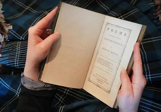 Días de poesía pospone parte de su programación