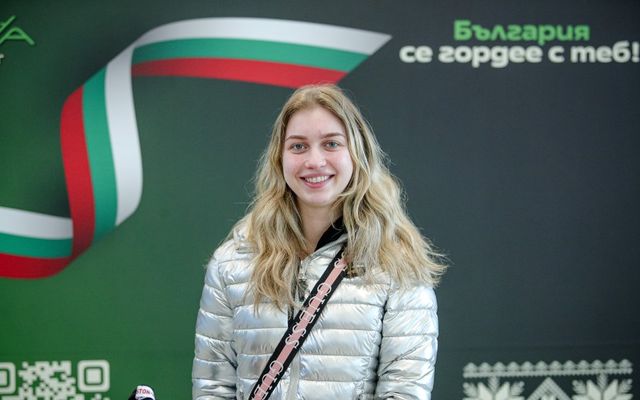 Александра Фейгин спечели сребърен медал на турнира по фигурно пързаляне ”Денкова-Стависки къп”