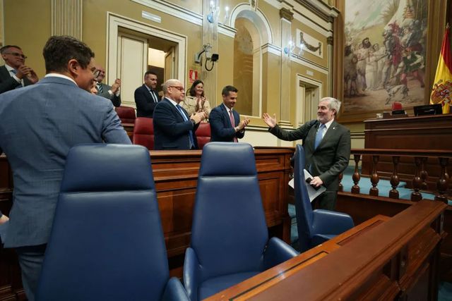 Clavijo acusa al Gobierno de Sánchez de «ocultar» que había contagiados en el Hondius