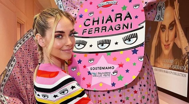 Chiara Ferragni andrà a processo per truffa aggravata per il caso pandoro e uova di Pasqua