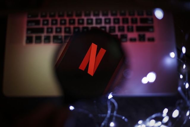 Scattano in Italia a Spagna gli aumenti dei prezzi di Netflix