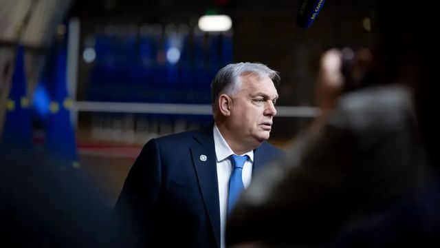 Orbán Viktor bejelentést tesz – élőben Brüsszelből