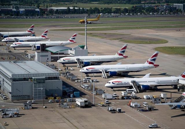 IAG se desploma un 6,5% en Bolsa hasta los 4,4 euros por acción tras presentar resultados