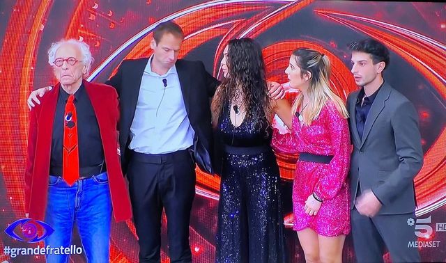 Grande Fratello, nominati e chi è stato eliminato. Il confronto surreale fra Greta Rossetti, Mirko, Angelica e Anita