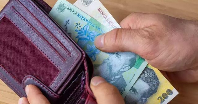 INS: Câștigul salarial mediu net a scăzut la 5.387 de lei în luna august