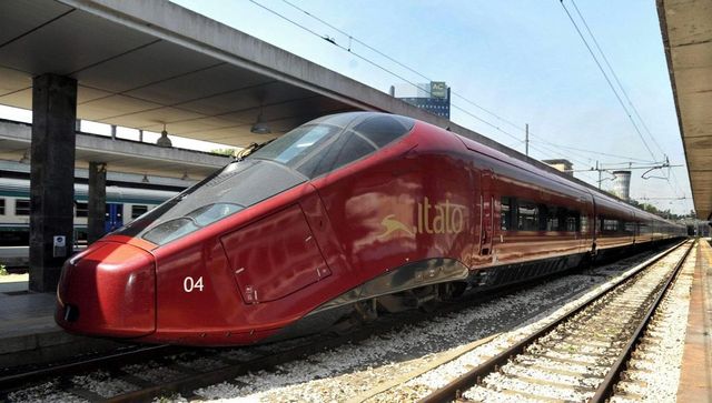 Treni alta velocità Roma – Napoli, ritardi fino a due ore e cancellazioni per un guasto