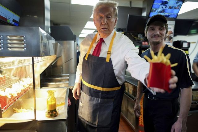 Donald Trump a vândut cartofi prăjiți la McDonald’s în Pennsylvania